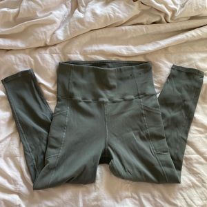 Cotton On Body leggings with pockets